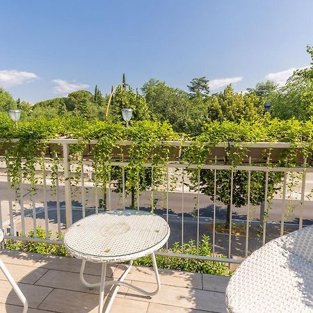 Crys: Apartments, Holiday, Business, Blu Verona Eksteriør billede
