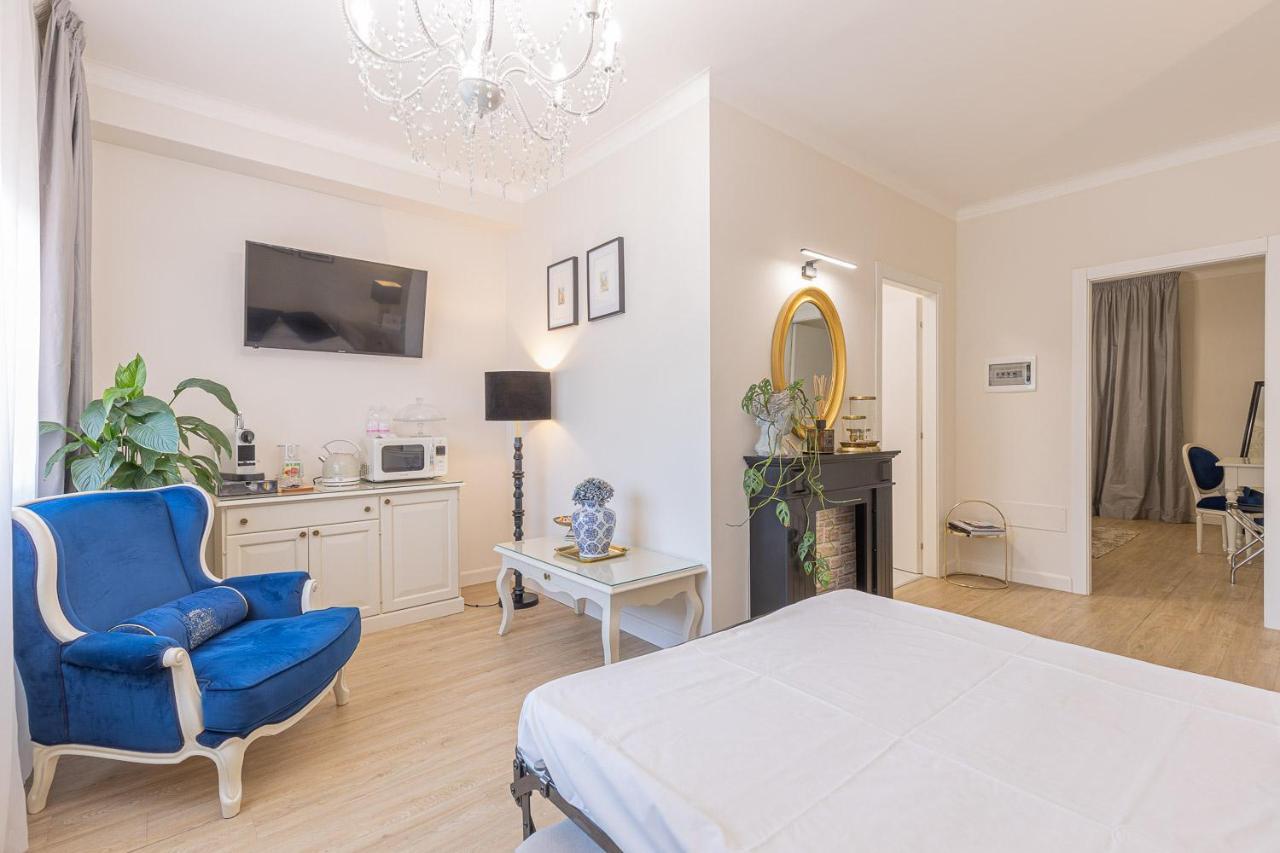 Crys: Apartments, Holiday, Business, Blu Verona Eksteriør billede