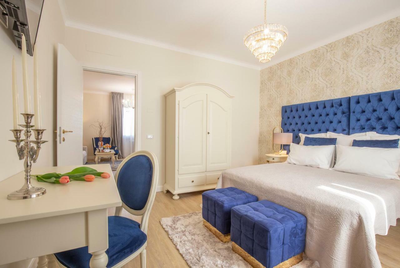 Crys: Apartments, Holiday, Business, Blu Verona Eksteriør billede